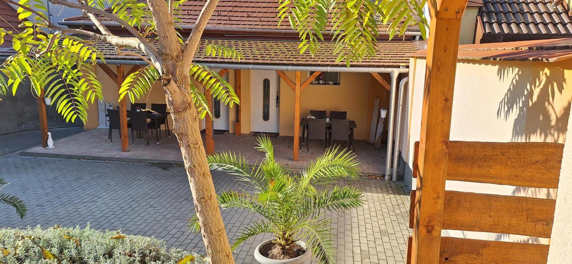 Paradise Apartmanhaz Эгер Экстерьер фото